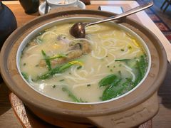 -云海肴·汽锅鸡·云南菜(天山百盛优客店)