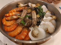 -品海楼·大连海胆锅贴馆(东港店)