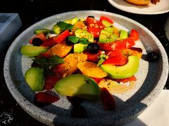中夏葡萄柚牛油果沙拉-the rug 飞毯 (朝阳公园店)