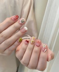 -兔猫ToMoreNails美甲美睫