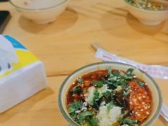 -拈签一笑黄牛肉辣卤串串