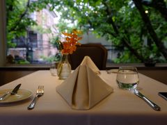 靠窗位-蝶舍·MAISON PAPILLON