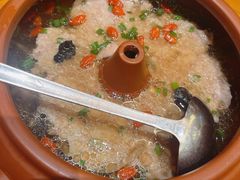 汽锅菌子肉饼-老滇山寨•云南特色菜•地方菜•民族风情歌舞表演(金碧店)
