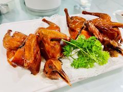 玻璃乳鸽-十六台·经典广东菜(德外大街店)