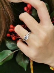 -威德钻石-克拉钻大本营(南京东路店)