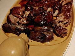 -八府香鸭·啫啫煲(华山路店)