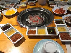 -唯成•韩国炭火烤肉 유성고기