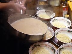 -老龙亭拉面店