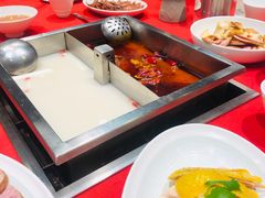 -皇城老妈·大连海鲜火锅(港湾店)