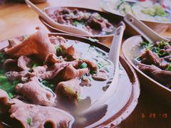 -周记翘脚牛肉