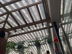 -龙脉温泉室内游泳馆