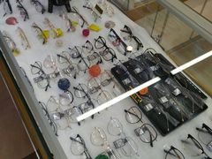 -新镜界眼镜(乐坊大华生活广场店)