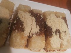 -诚铭记·虾仁汤包·成都小吃(融创店)