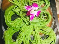 -老牌坊云南鱼豆花火锅(嵩山店)