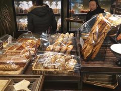 面包甜点陈列柜-红跑车蛋糕世界(清江路店)