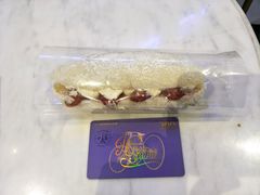 草莓雪园-巴黎贝甜(大宁国际商业广场店)