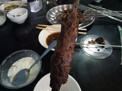 -烤肉小伙烤肉店