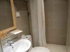 -布丁严选酒店(杭州武林西湖文化广场地铁站店)