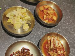 -草家酱蟹炭火烤肉店(珲春南路二店)