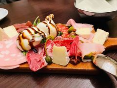 -卡佩罗意大利餐厅及酒吧Al Cappello Trattoria