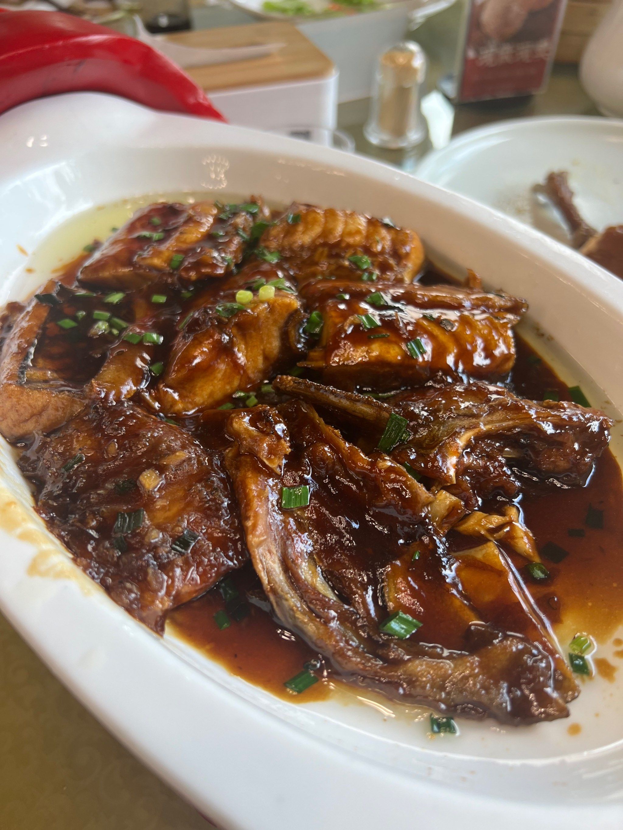 全部是甜的
店里还有无锡特色菜.爱吃甜星人可以来了.