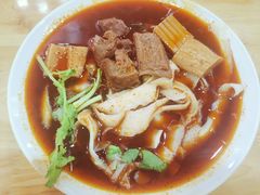 红烧牛肉刀削-华兴街自力面店