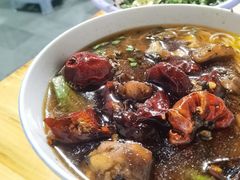 辣子鸡-越洋肖氏老米线(杨家坪店)