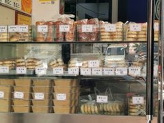 面包甜点陈列柜-张家清真糕点(奉天街店)