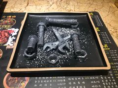 -喝丢一只鞋辣炒海鲜小烧烤(三八广场店)