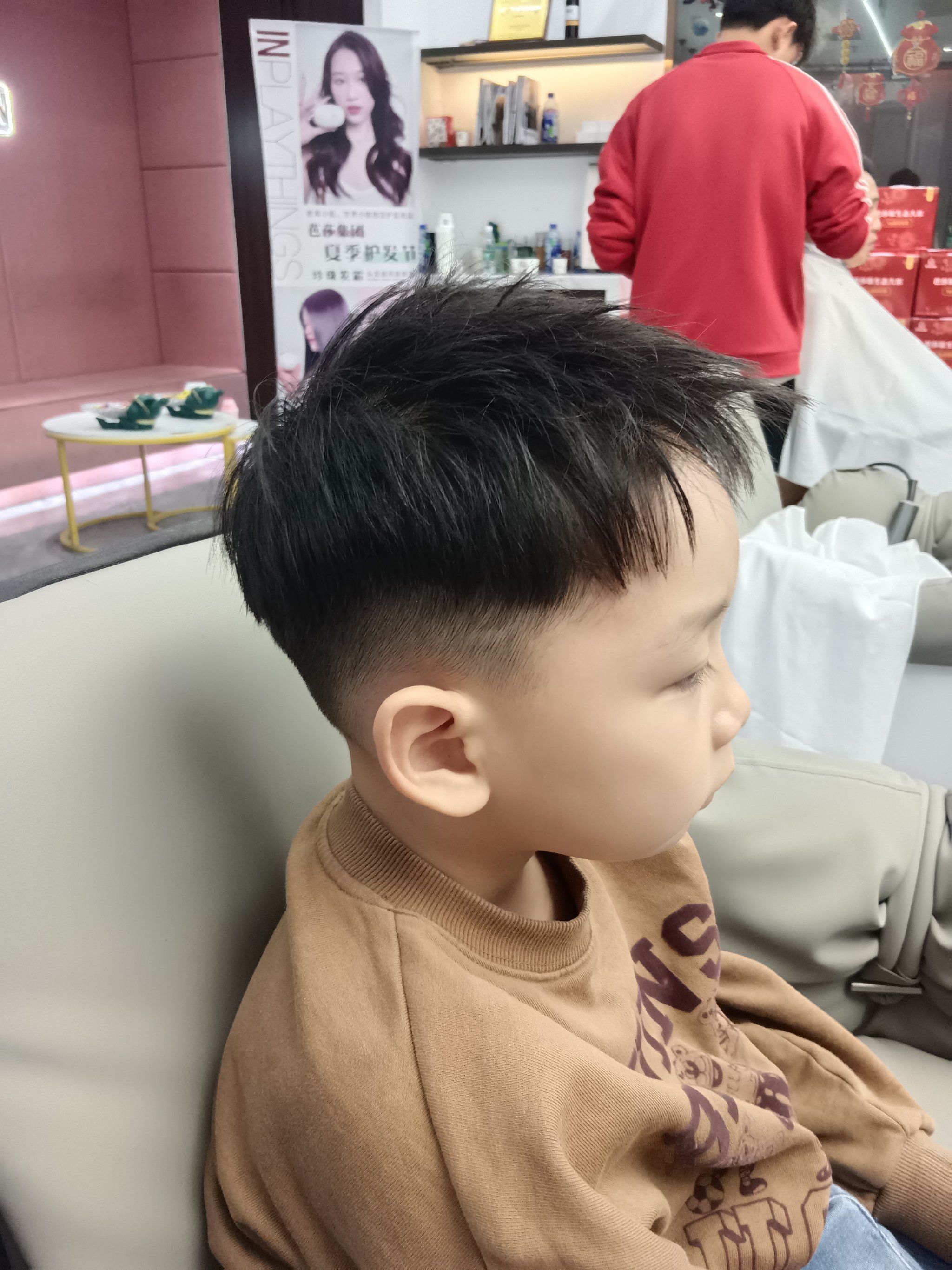 小朋友喜欢的发型