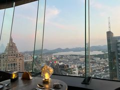 -Hi City·城市之巅