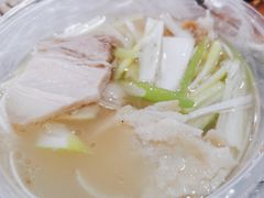 罩火烧-金卯白肉罩火烧