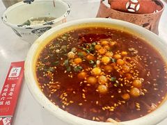 -成都你六姐·牛肉冒菜(上海环宇荟店)
