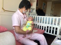 -大美母婴月子中心