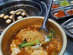 -马路牙子烧烤音乐酒馆(望京店)