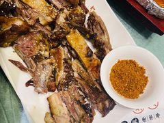 炭火烤羊腿-恒盛居回族饭店