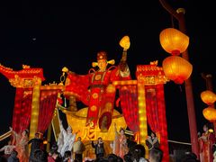 -淄博花灯齐彩城
