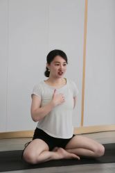 -亚太瑜伽普拉提学院