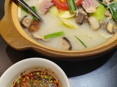 -桥边小楼·手工云南菜·古城观景小楼