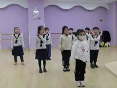 -小荧星艺校(大宁分校)