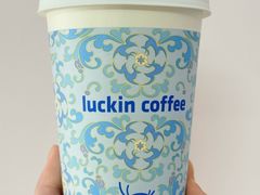 -瑞幸咖啡(江汉路大洋百货中山店)