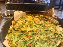 韭菜饼-富乐满韩国正宗炸鸡韩国料理(虹泉路店)