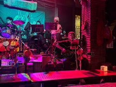 -江湖酒吧(老外滩店)