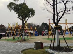 -季高兔窝窝亲子园(上海薰衣草公园店)