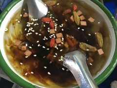 -马路边边·成都串串(翠柏路店)