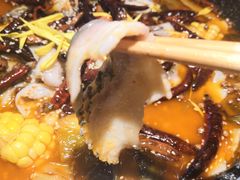 -山城外·非遗酸菜鱼(新都汇融店)