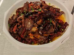 辣香牛干巴-蔼若春.传承三十年云南菜(金碧公园店)