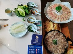 -马家斑.鲜鱼火锅(松湖万科店)