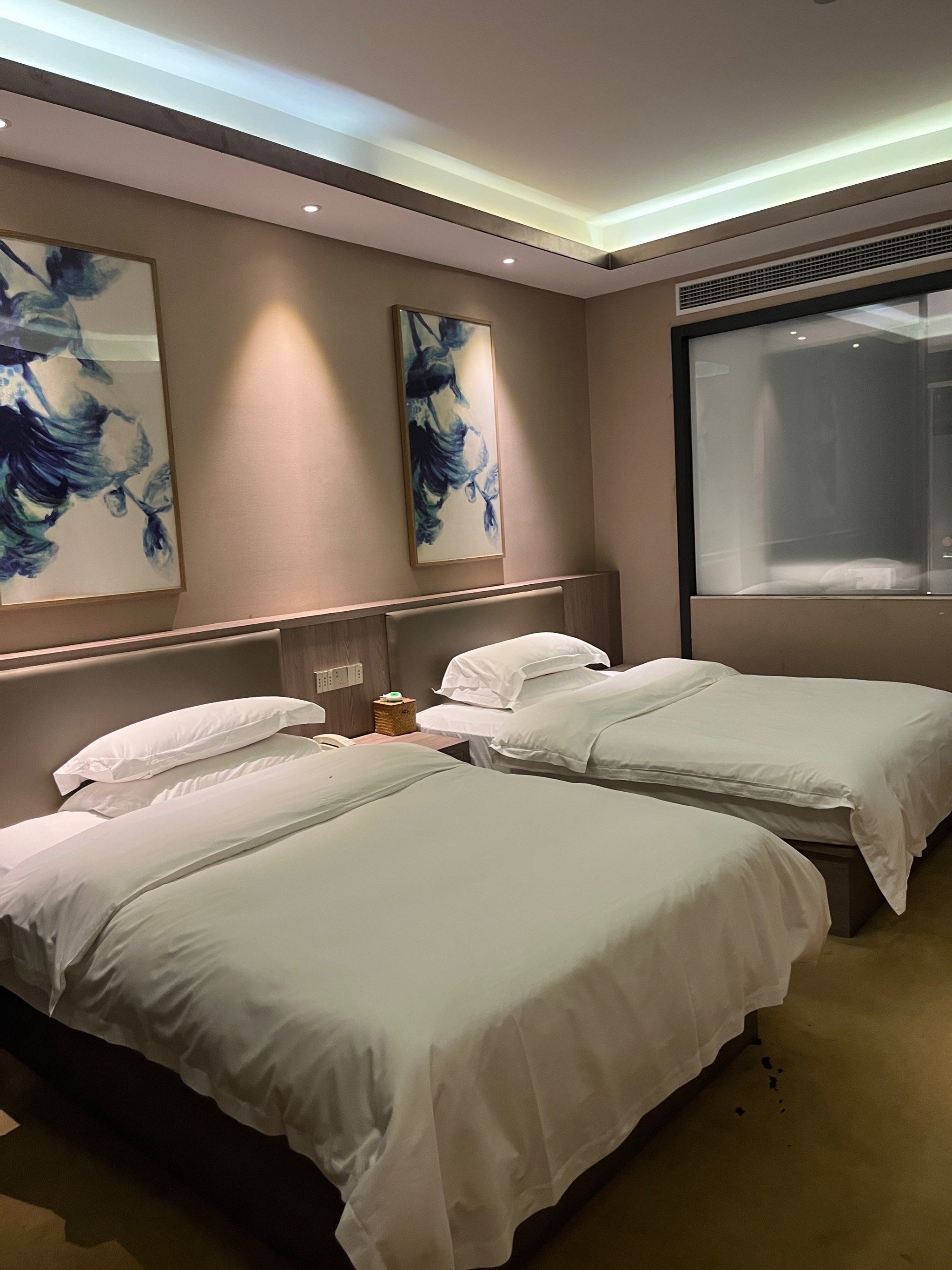 位置优越,交通便利,位置很好繁华,出行方