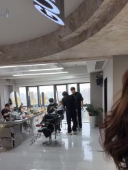 -宫铭烫发染发接发店